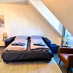 Altstadt-studio Frankenwall Apartman *